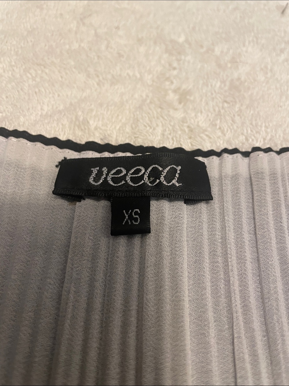 Veeca Pleated Black & White Fit-and-Flare Dress - Picture 5 of 8